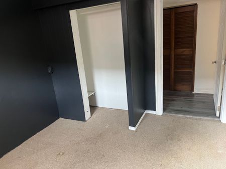 For Lease - 192 Silverbirch Drive Unit# Basement, Newmarket, Ontario - Photo 4