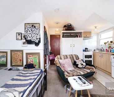 Studio to rent - Photo 4