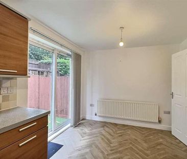 Railway View, Hednesford, WS12 - Photo 1