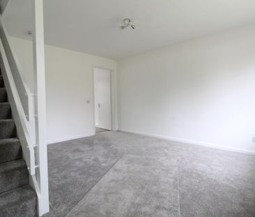 2 bedroom end of terrace house to rent - Photo 1