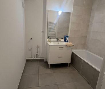 Location Appartement 3 pièces 67m² - Photo 4