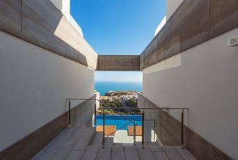 LUXURY APARTMENT with 3 bedrooms and panoramic sea views LONG TERM RENTAL