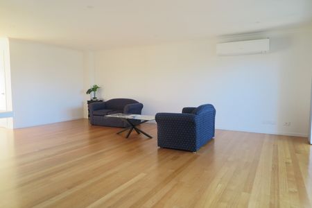 1/7 Beakley Drive Glenorchy TAS 7010 Australia - Photo 3