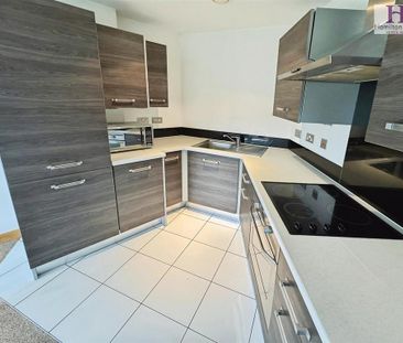 2 bedroom apartment to rent - Photo 4