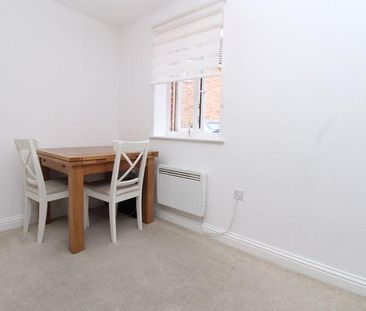2 bedroom maisonette to rent - Photo 4
