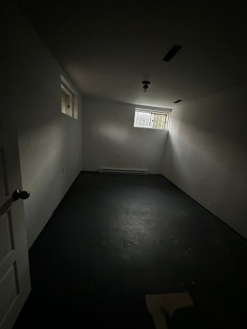 1219 40e Avenue, Laval (Fabreville), QC H7R - Photo 4