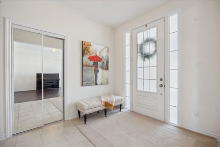 For Lease - 93 Mount Crescent, Essa, Ontario - Photo 4