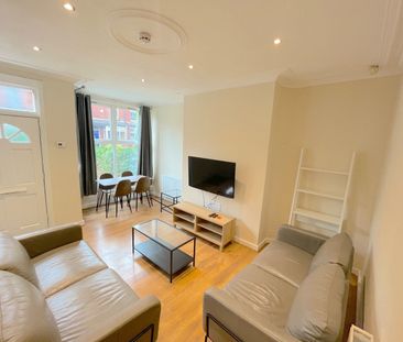 Room in a Shared House, Beechwood View, LS4 - Photo 2