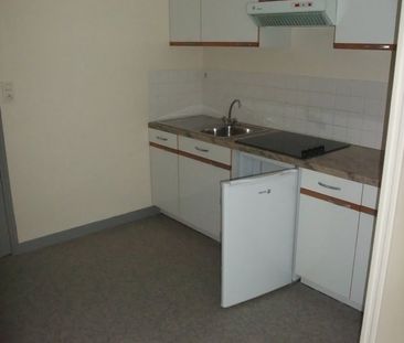 Location Appartement 1 pièce 26m² COUTANCES 50200 - Photo 3