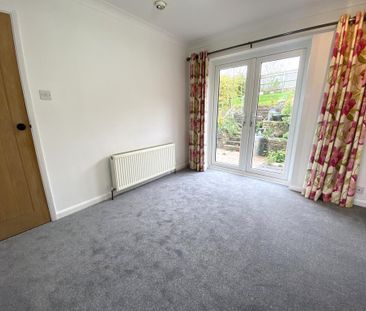 2 bedroom detached bungalow to rent - Photo 1