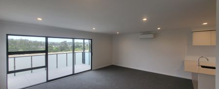 303/32 Shortfin Place, Flat Bush, Auckland - Photo 5