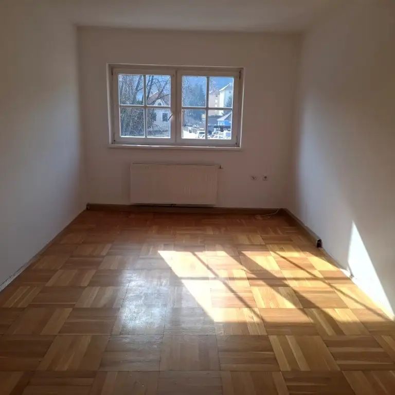 NEU - Zentrumsnahe 3-Zimmer-Mietwohnung mit Küchenblock in Bruck/Mur zu mieten ! - Photo 1