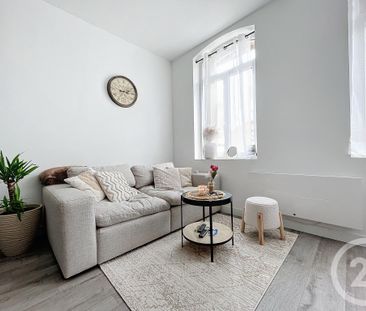 Location Appartement 2 pièces 37m² ST JULIEN LES VILLAS 10800 - Photo 2