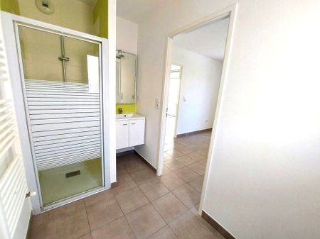 Location Appartement 2 pièces 40m² LES SABLES D’OLONNE 85180 - Photo 5