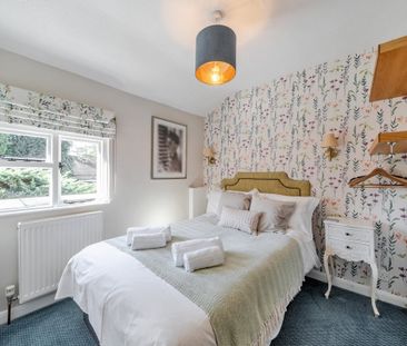 2 bedroom cottage to rent - Photo 1