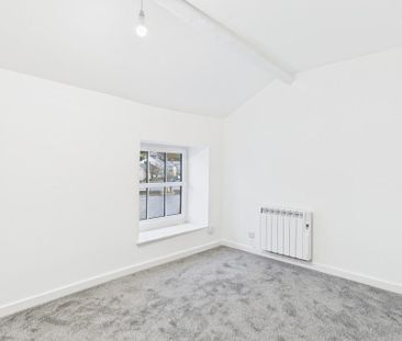 2 bedroom maisonette to rent - Photo 3