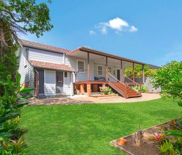 42 Pacific Drive, Port Macquarie NSW 2444 - House For Rent | Domain - Photo 2