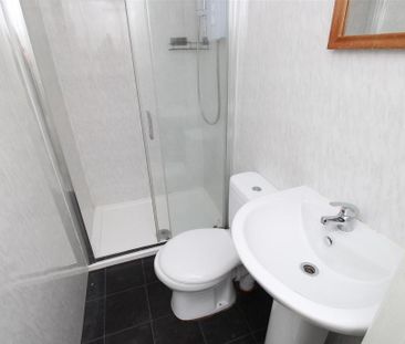 1 bedroom ground floor flat to rent - Photo 5