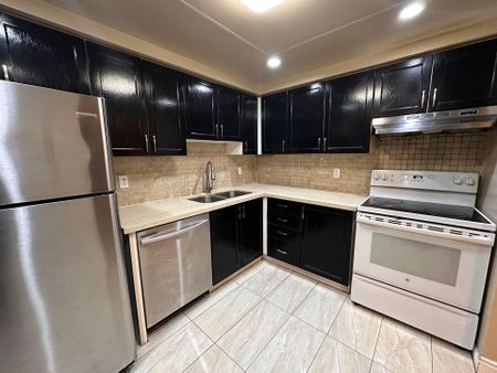 For Lease - 135 Hillcrest Avenue Unit# 710, Mississauga, Ontario - Photo 5