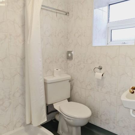 5 bedroom house share to rent - Photo 4