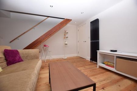 3 bedroom apartment to rent - Photo 3