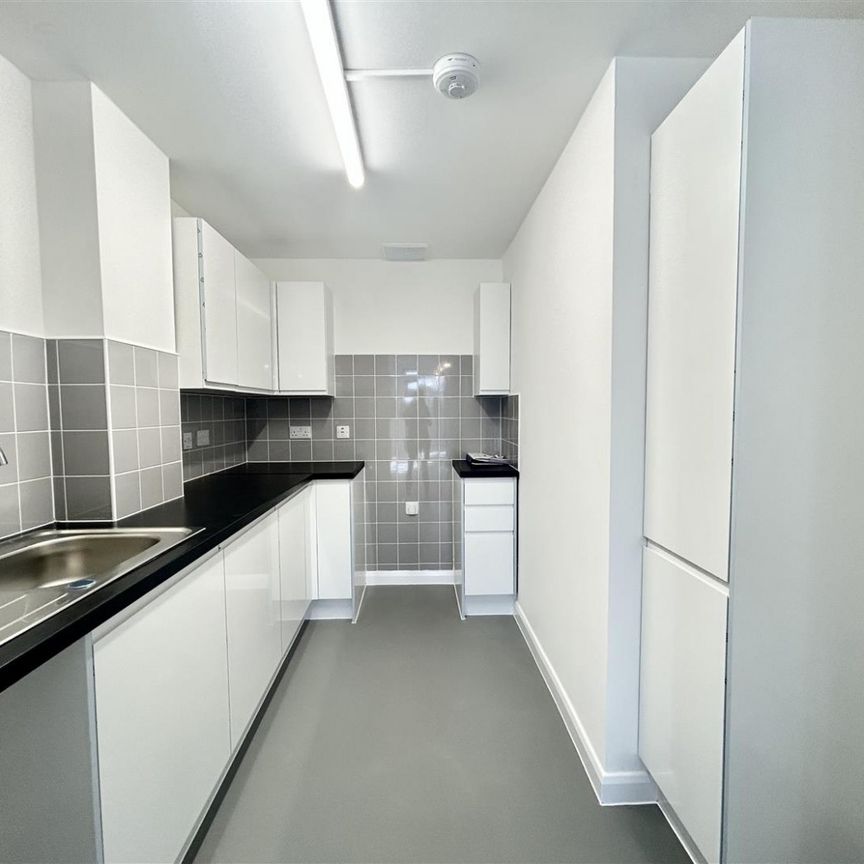 1 Bedroom Flat To Let - Photo 1