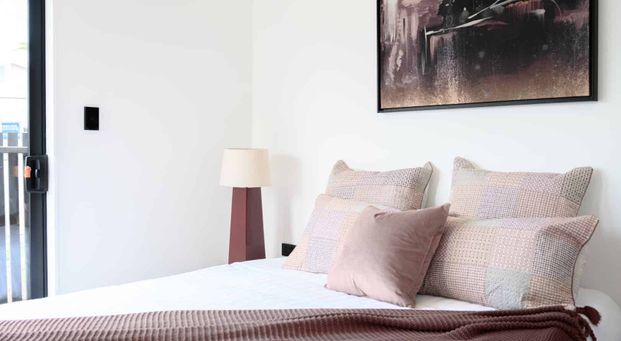 Convenient living in great location - Photo 1