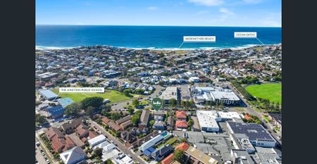 Exclusive Three Bedroom and 1.5 Bathroom Townhouse - An Exemplary Renovation in an Exclusive Complex - Photo 5