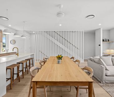 Fully Furnished Coastal Living Central Burleigh Heads - Photo 5