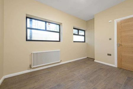 Trinity Walk, Hampstead, NW3 - Photo 2