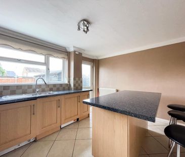 2 bedroom terraced house to rent - Photo 4