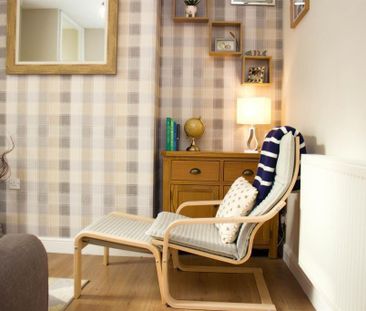 2 bedroom terraced house to rent - Photo 2