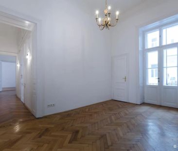 REPRÄSENTATIVE KLASSISCHE BEL ETAGE WOHNUNG IM BOTSCHAFTSVIERTEL - Foto 1