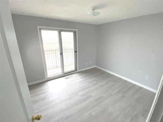 For Lease - 28 Rexdale Boulevard Unit# 19, Toronto, Ontario - Photo 1