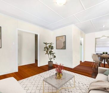 Well-Maintained - Sought-After Manly West - Photo 1