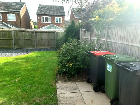 Detached house to rent on - Photo 2