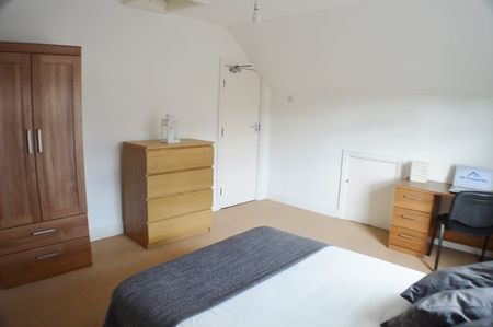 4 Bed Semi-Detached House, Montpelier Road, NG7 - Photo 5