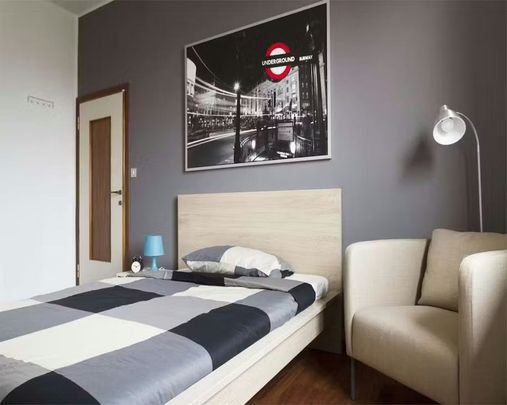 Via Salvatore Barzilai, Milan, Lombardy 20146 - Photo 1