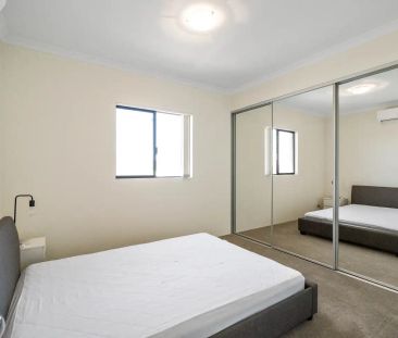 “Quality Furnished Unit in Sought After Melville Location!!” - Photo 6