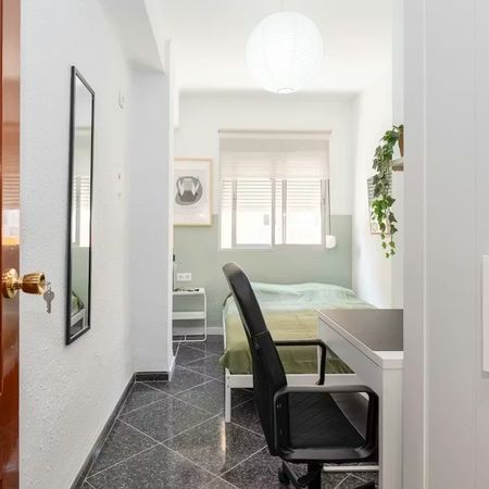 Calle Mirarosas, Málaga, Andalusia 29011 - Photo 4