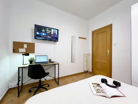 Paseo de la Virgen del Puerto, Madrid, Community of Madrid 28005 - Photo 4