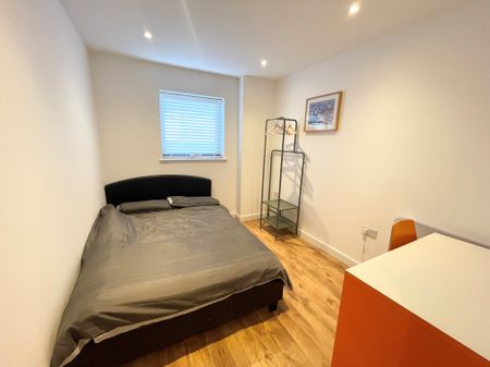 2 bedroom apartment to rent The Blake Building, Admirals Quay, Ocean Way, SO14 - Photo 4