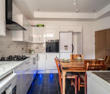 1 bedroom in a house share to rent - Photo 6