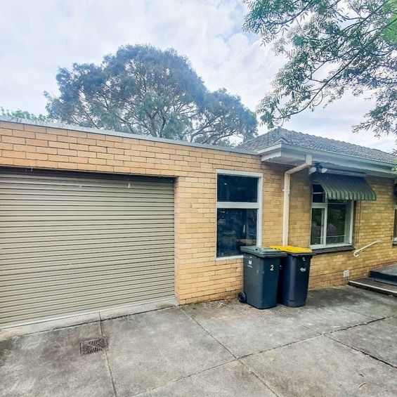 2 Aster Court, Mount Waverley VIC 3149 - House For Rent | Domain - Photo 1