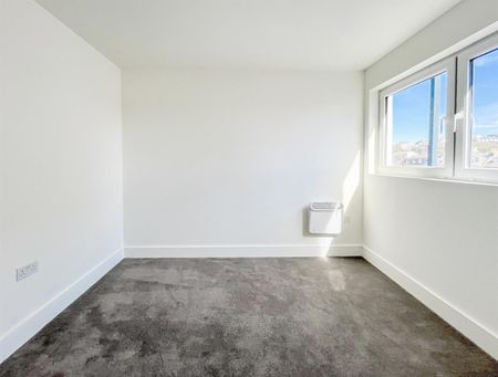 Flat 87, 6 Martin Court, Hastings, TN34 1EF - Photo 3