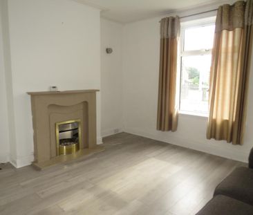 2 bedroom house to rent - Photo 1