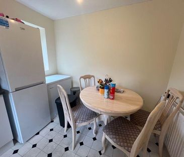 5 bedroom detached house to rent - Photo 5