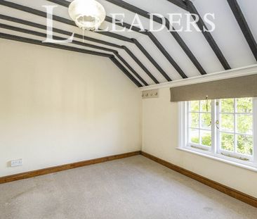 3 bedroom detached to rent Manor Lodge Road, Rowlands Castle - Photo 2