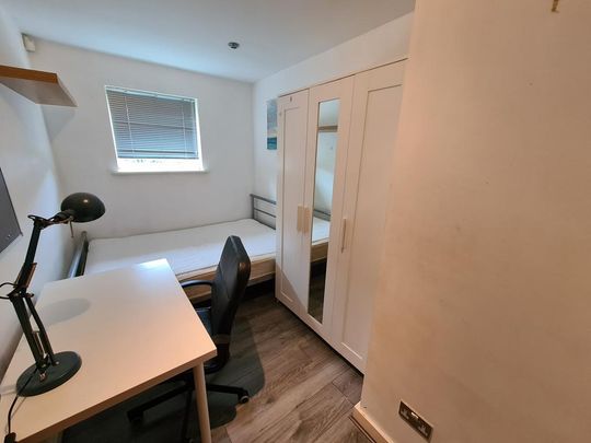 3 bedroom apartment to rent - Photo 1