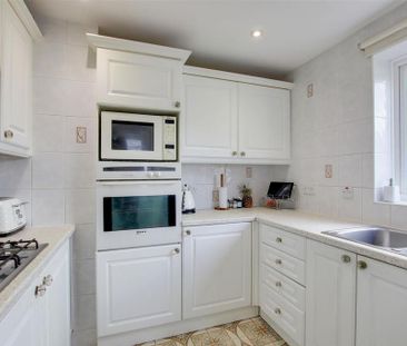 2 bedroom bungalow to rent - Photo 5